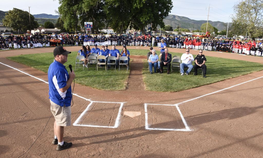 031415 Lompoc Little League 04.jpg